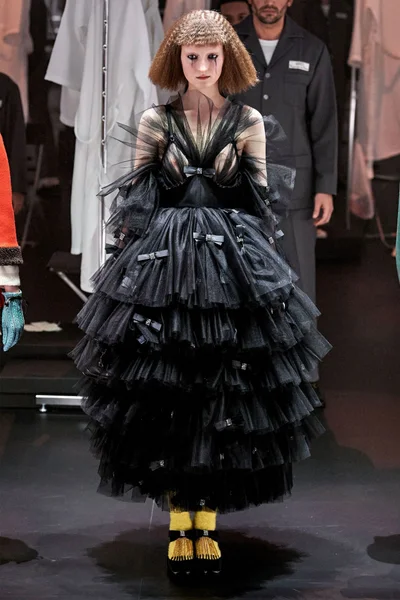 Look 3